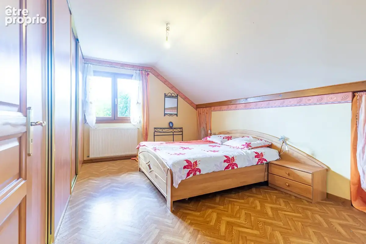 Agence immobiliere laforet - co-exclusivite - "protea" - cuvat - maison individuelle 6 pièces de 172,07 m² au sol - terrain de 1 - photo 14
