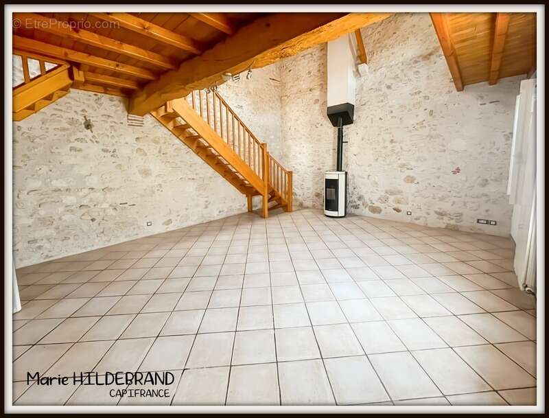 Maison de village de 120m² habitable sans jardin - photo 2