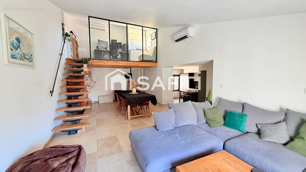 Photo 1 - Appartement à VILLELAURE