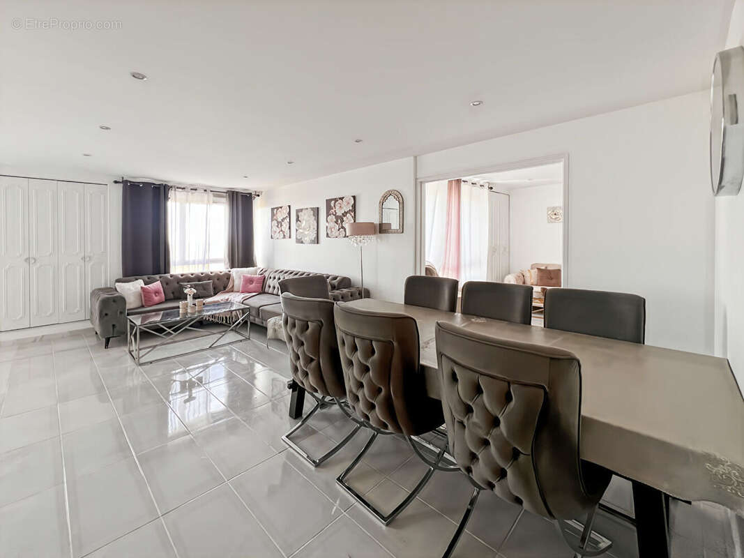 Appartement à DAMMARIE-LES-LYS