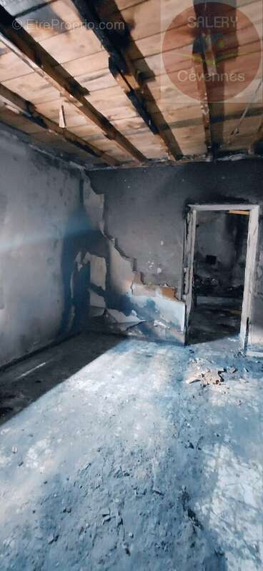 Maison à SAINT-ANDRE-DE-MAJENCOULES