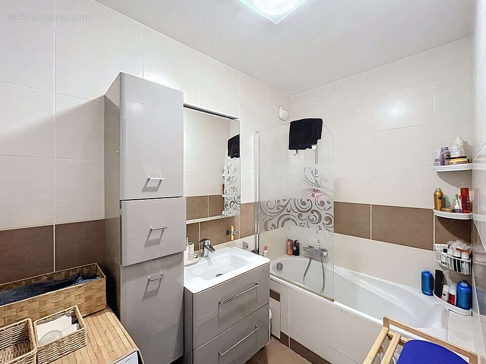 Appartement à CORBEIL-ESSONNES