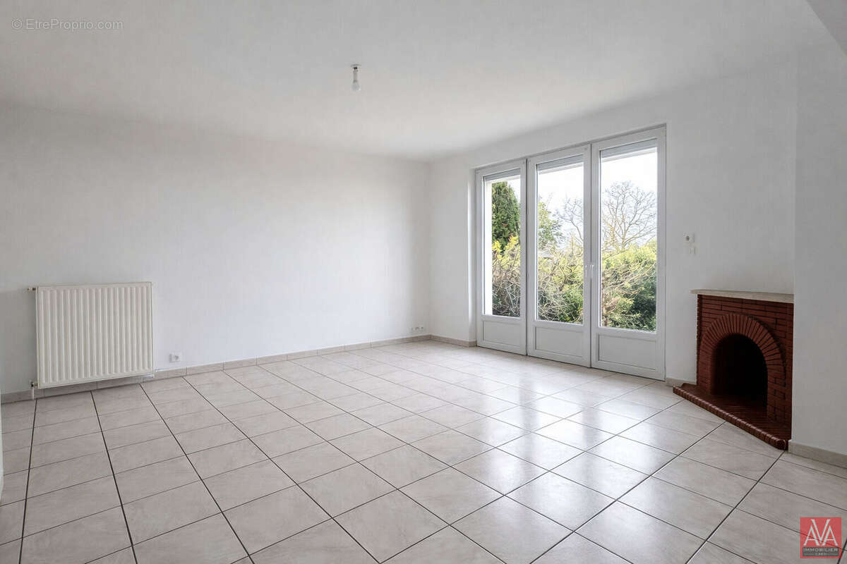 Maison à MONDEVILLE