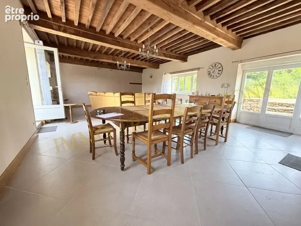 Maison 9 pièces 218 m² à vendre à Saint-Agnan (58230) - photo 9