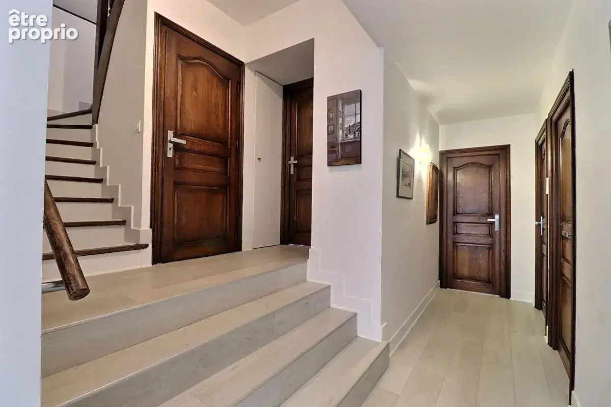 Maison d'architecte 8P 252 m² VALGELON-LA ROCHETTE (73110) - photo 9
