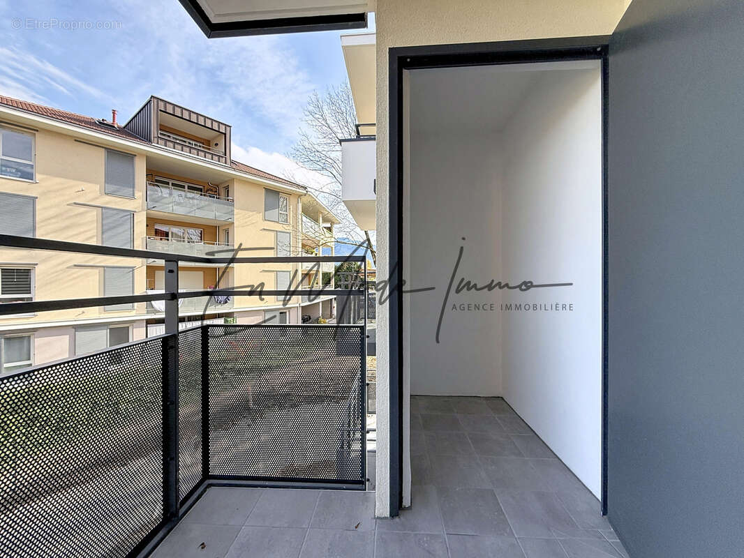 Appartement à LA ROCHE-SUR-FORON