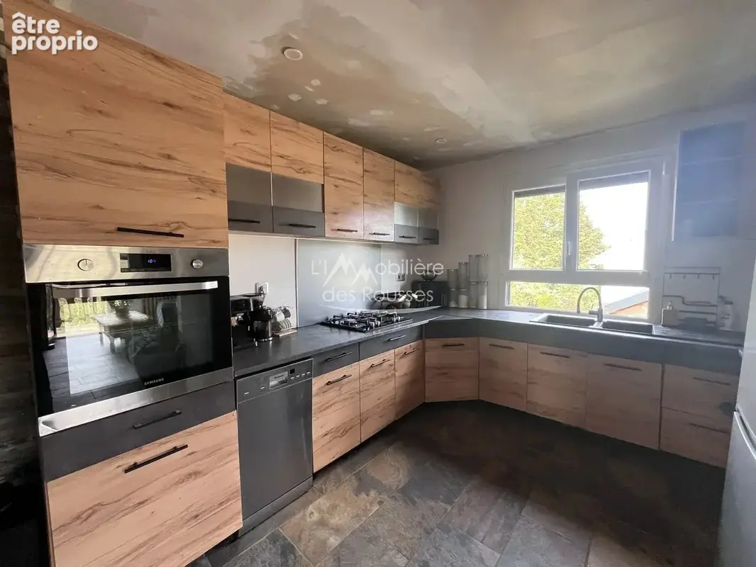 Maison rénovée avec vue dégagée - photo 10