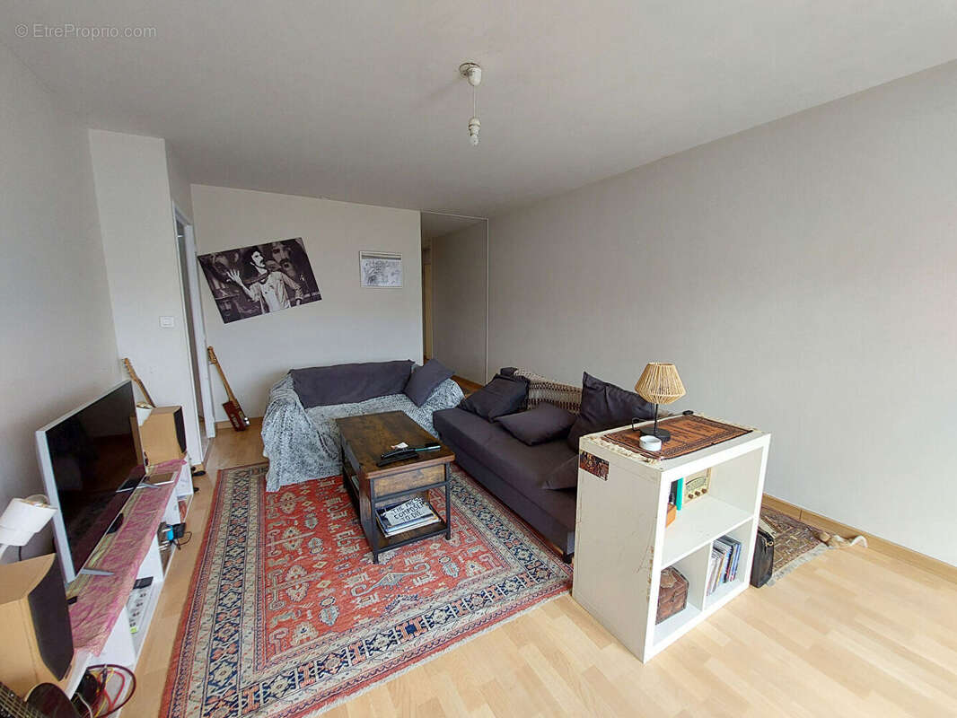 Appartement à MELESSE