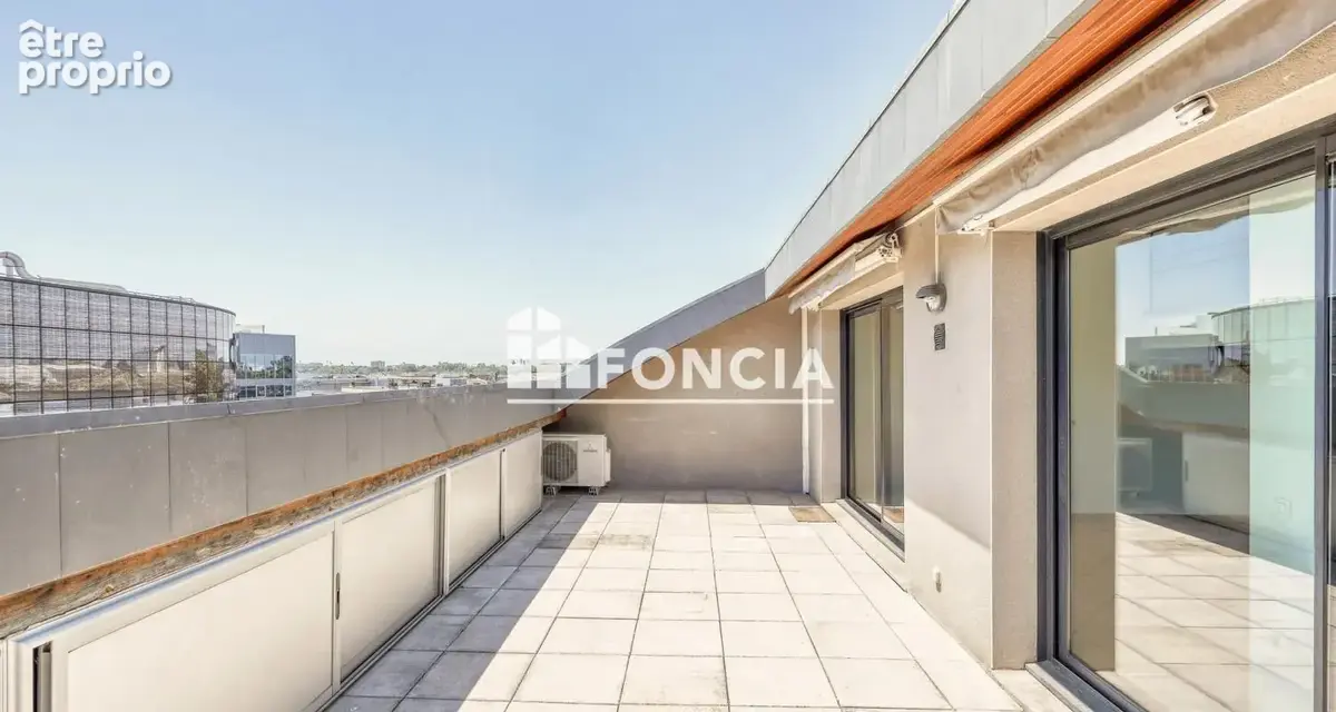 TOULOUSE  Avenue de LOMBEZ : Duplex atypique 140m² en dernier étage avec terrasse plein Sud - photo 10