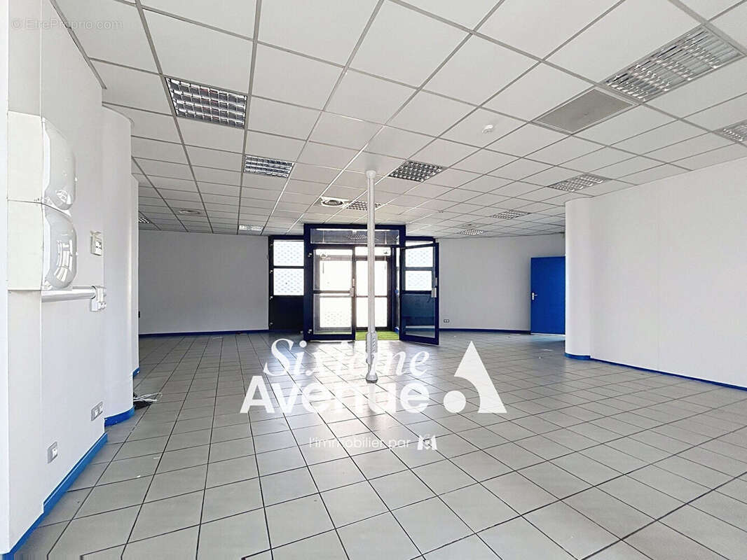 Commerce à VAULX-EN-VELIN