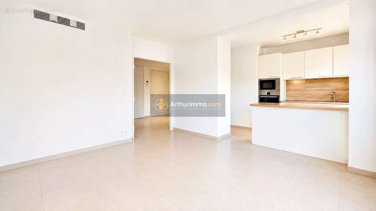 Appartement à SAINT-RAPHAEL