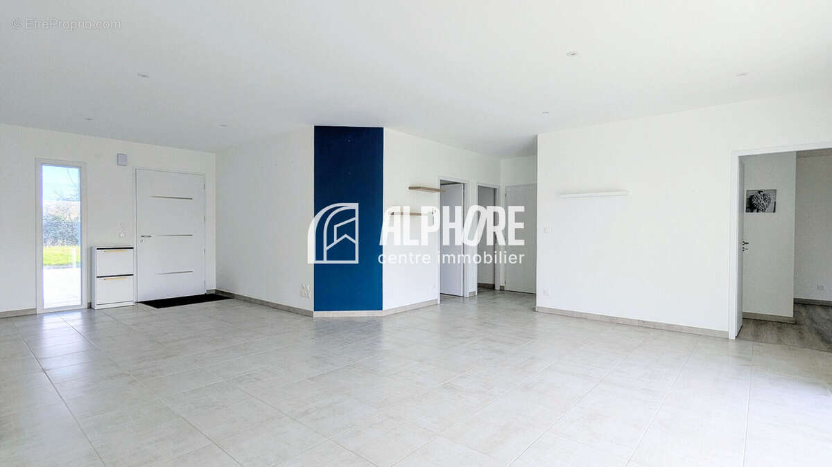 Maison Chaumes En Retz 5 pièce(s) 99 m2 - photo 3