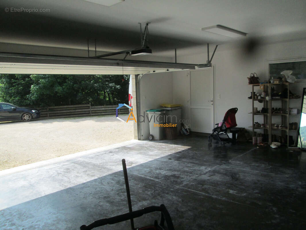 Maison à RADDON-ET-CHAPENDU