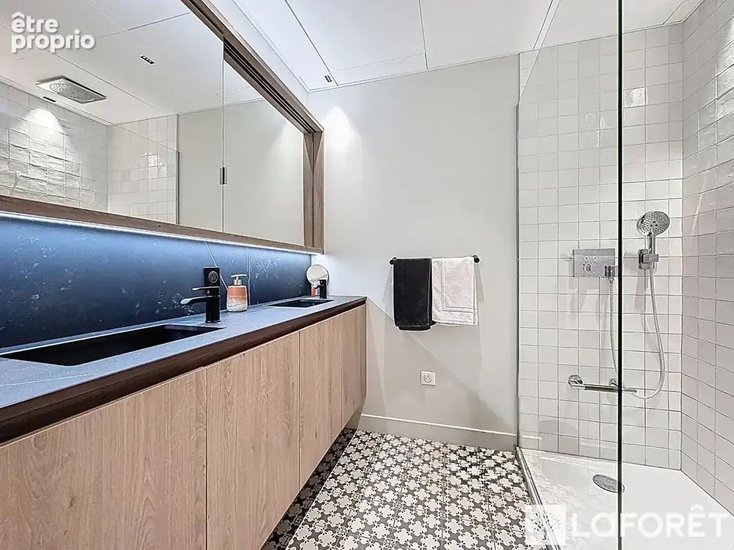 Rare!  Appartement T4 -104.72 m2 dernier étage terrasse - photo 7