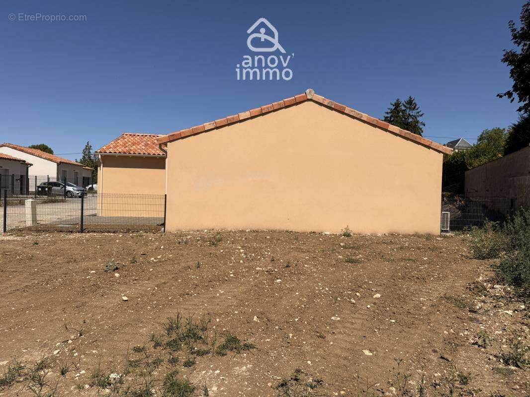 Magnifique terrain à bâtir de 662 m2   Vue imprenable sur l' - photo 3