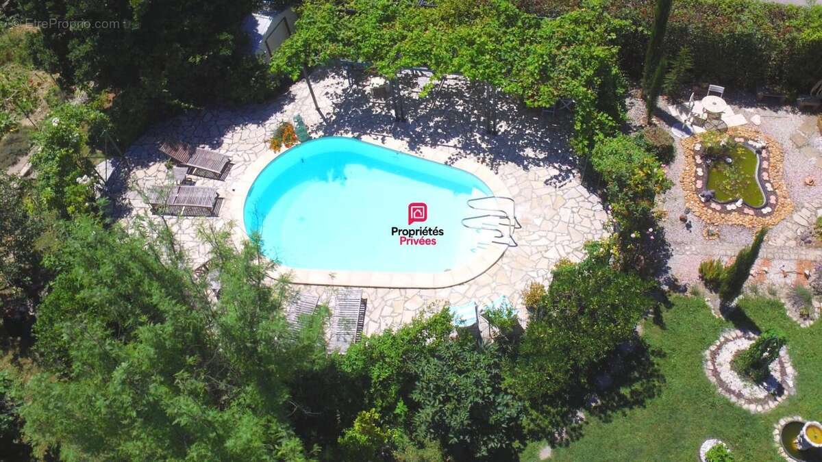 Maison à CLARENSAC