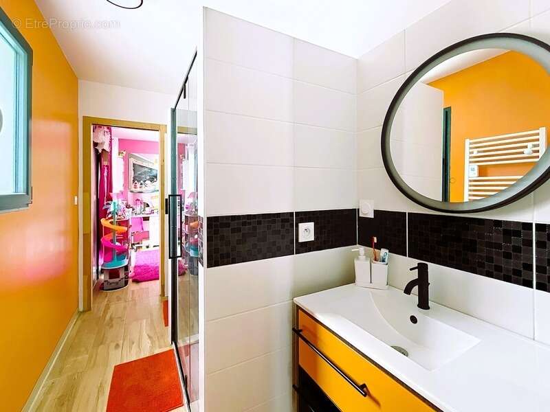 Maison à MARTIGNAS-SUR-JALLE