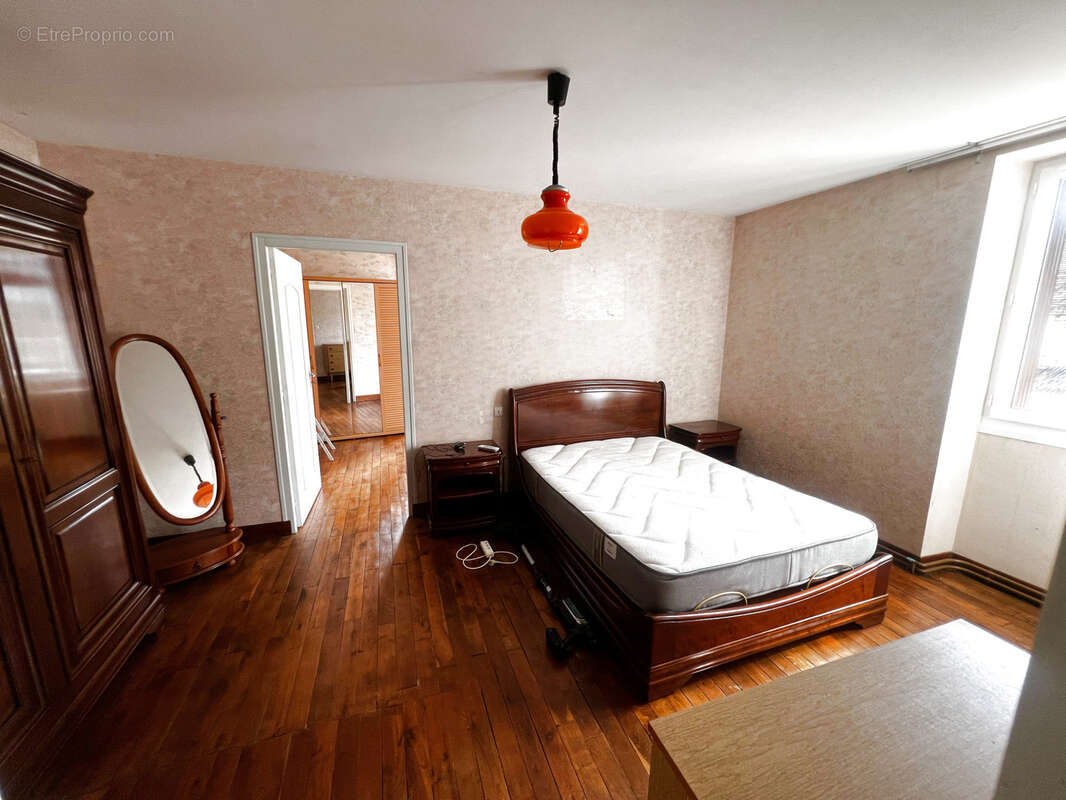 Maison à CHATELLERAULT