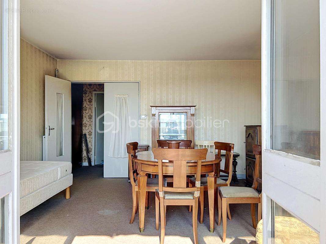 F3 de 69,23 m² avec box et cave – Une véritable opportunité - photo 6