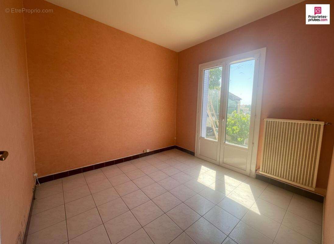 Maison à VALENSOLE