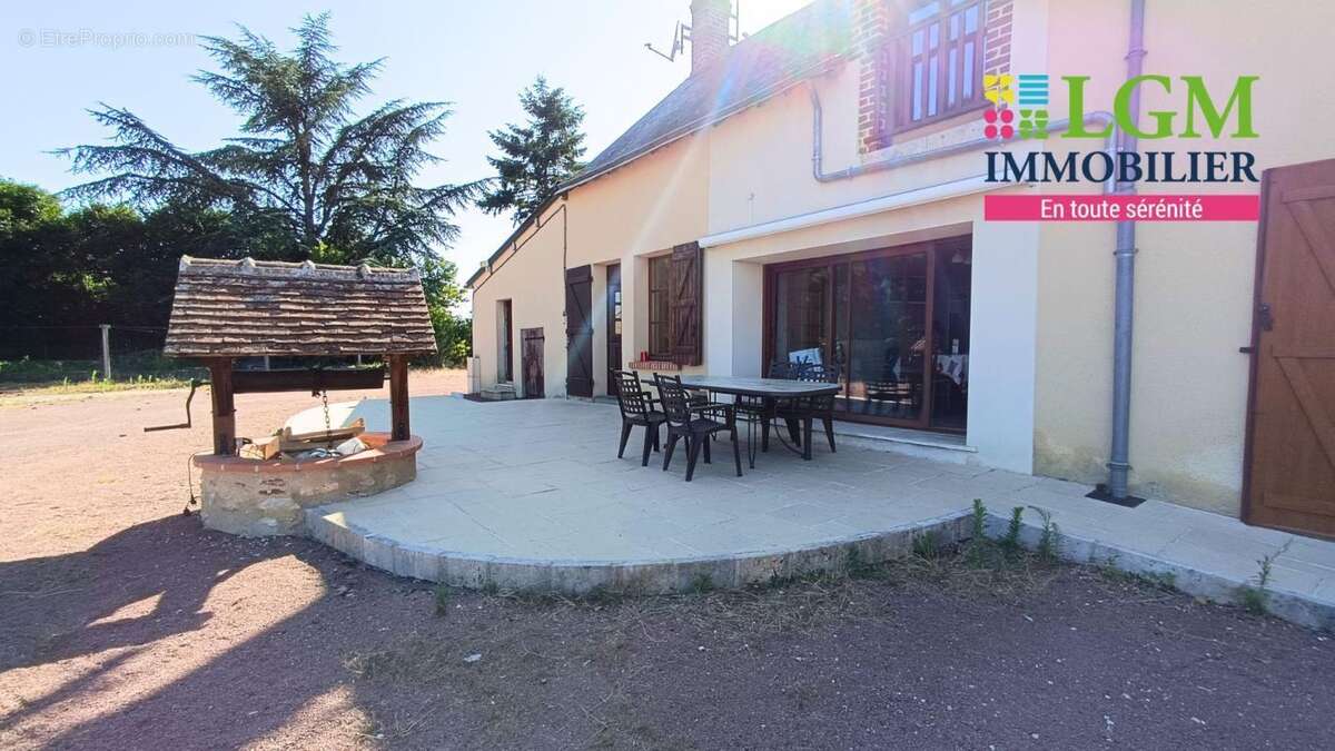 Maison à SELOMMES