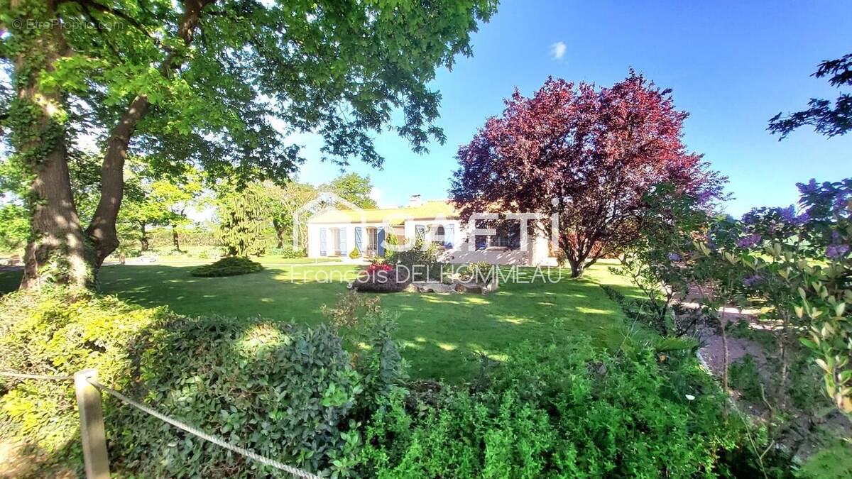 Photo 1 - Maison à COMMEQUIERS