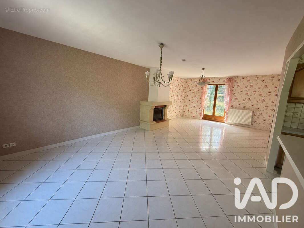 Maison 94 m² à Sedan  - photo 5