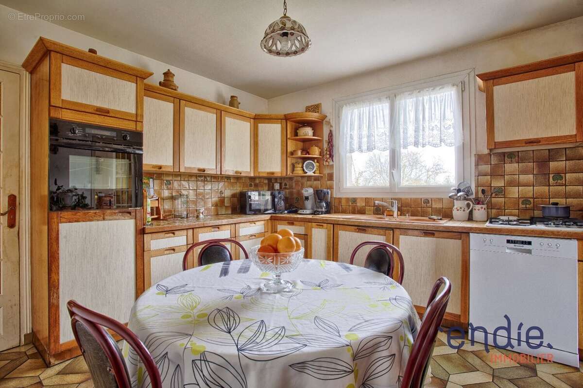 Maison à MEZIDON-CANON