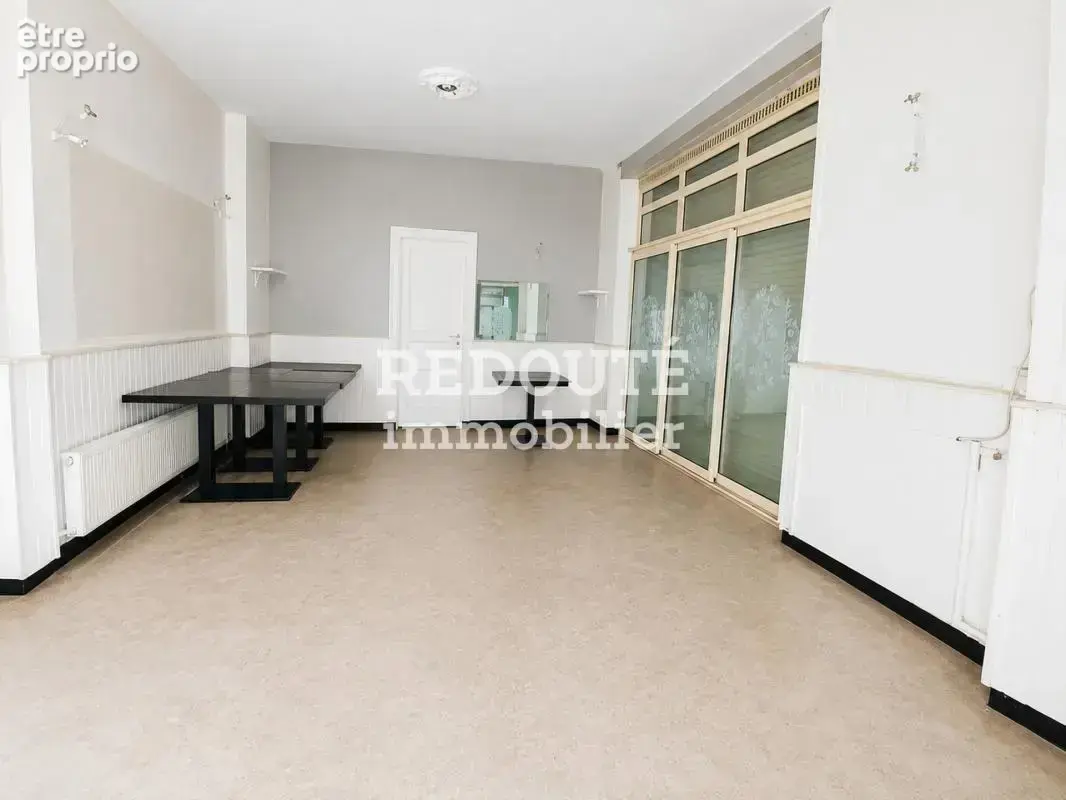 Local commercial avec appartement - photo 5