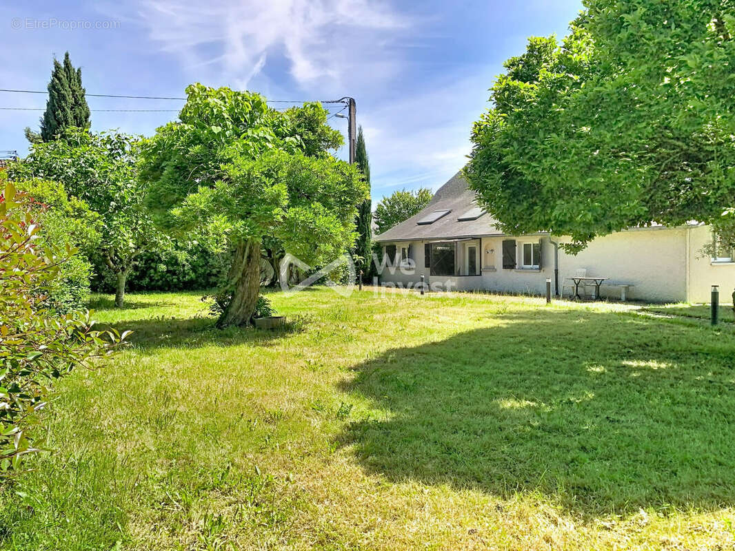Maison à POEY-DE-LESCAR