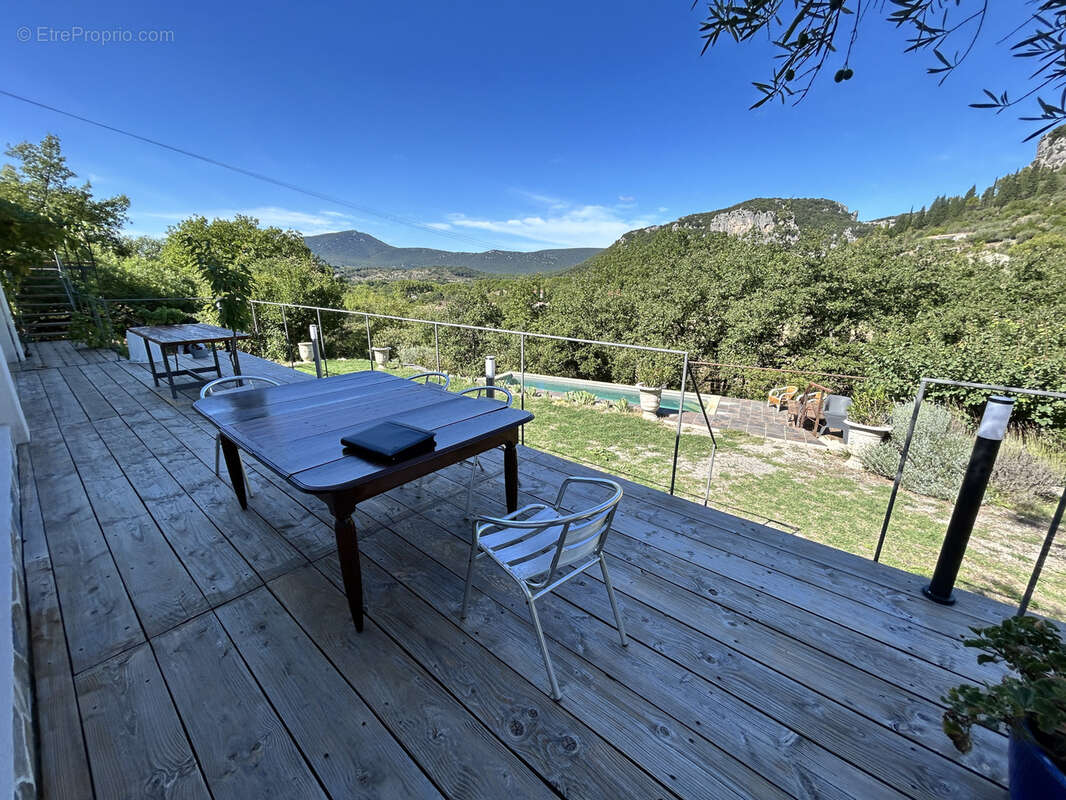 Mas 150m2 avec terrain - photo 8