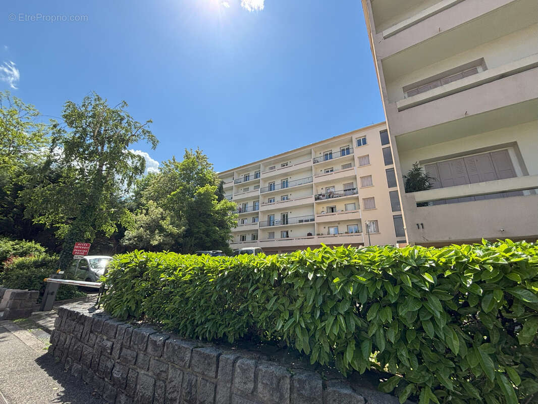 Appartement à SAINT-ETIENNE