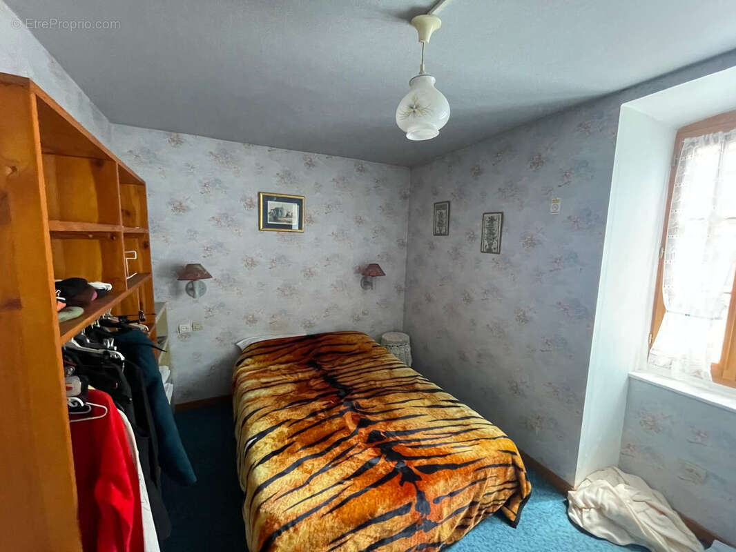 Maison à SAINT-AMANS-SOULT