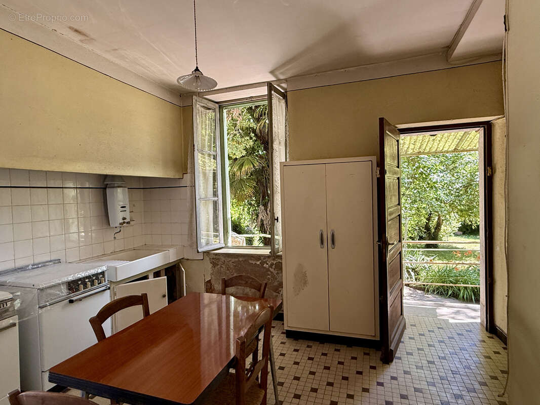Maison à LAGUEPIE