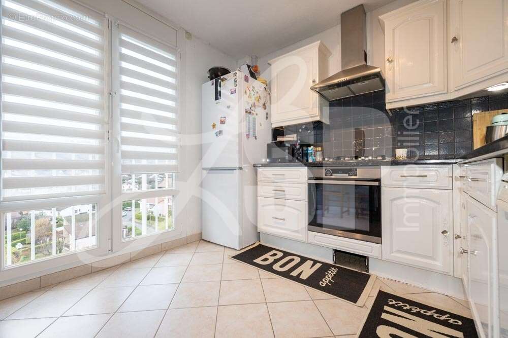 Appartement T4 - Appartement à RENAGE