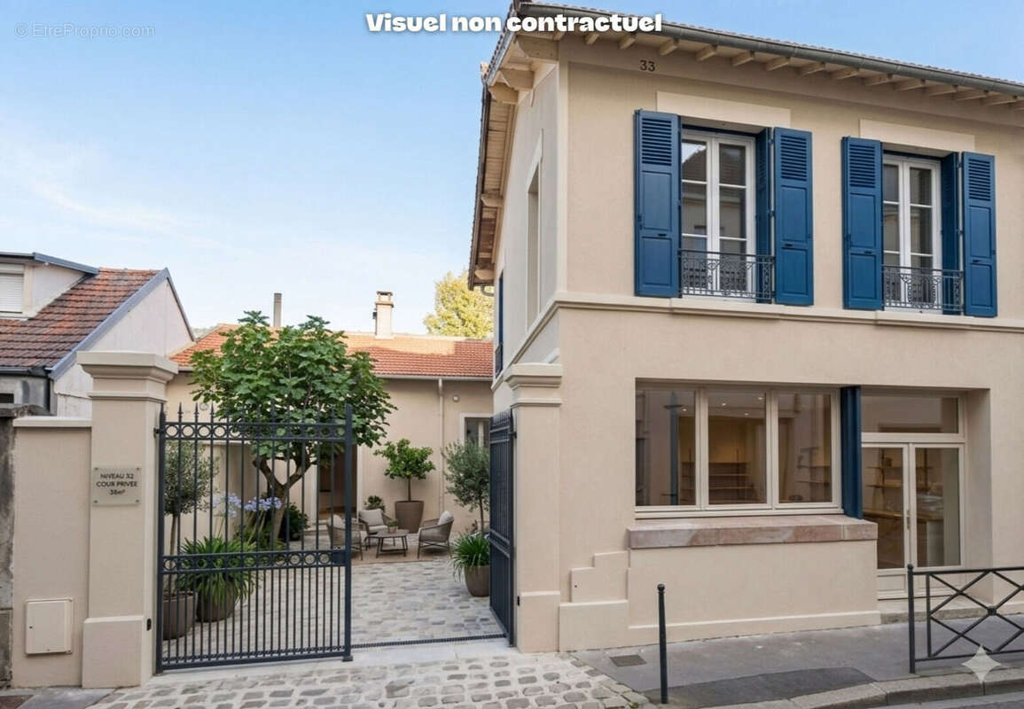 Maison à COURBEVOIE