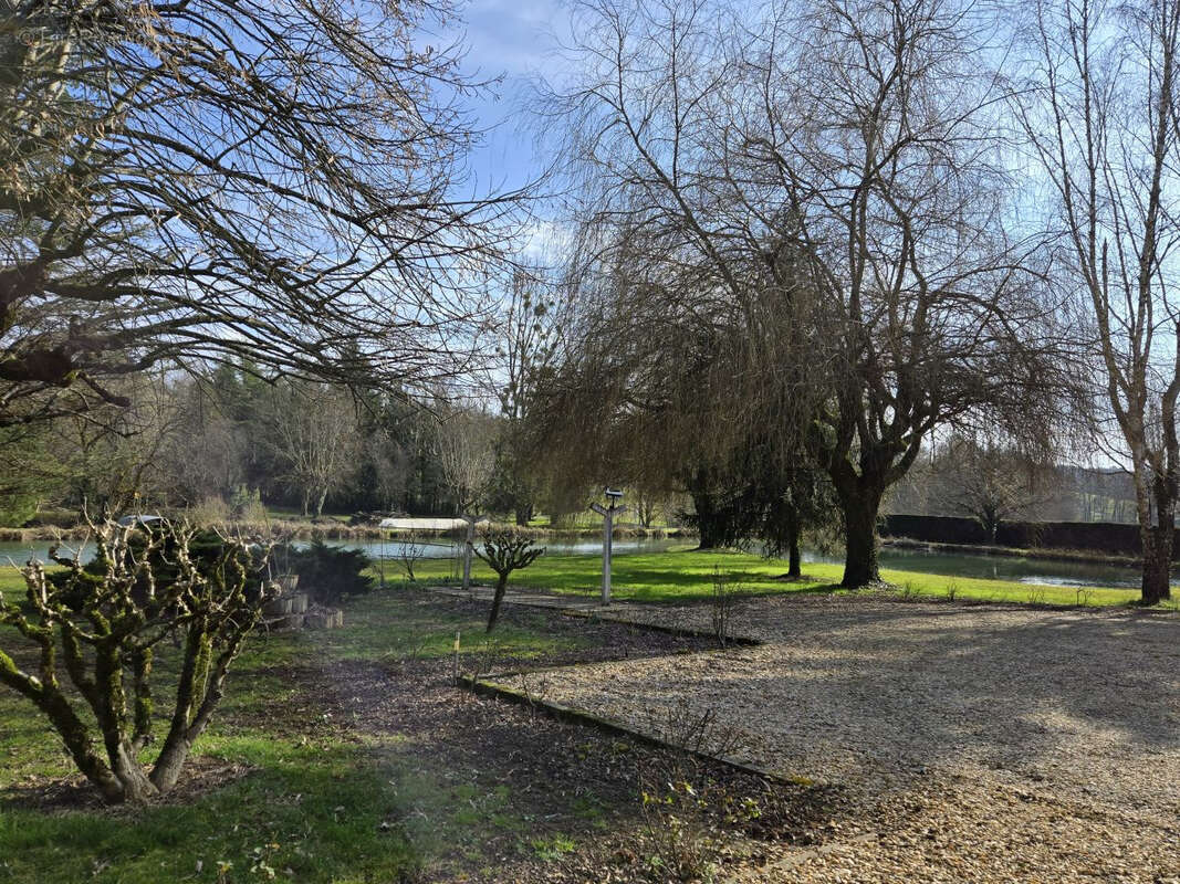 Maison à VILLAMBLARD