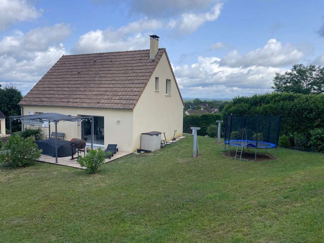 Vue depuis jardin  - Maison à BONNETABLE