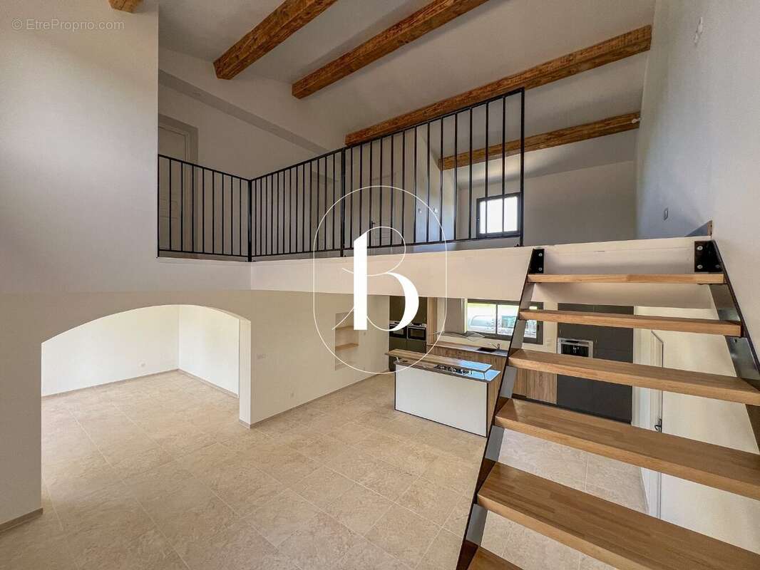 Maison à GOUDARGUES