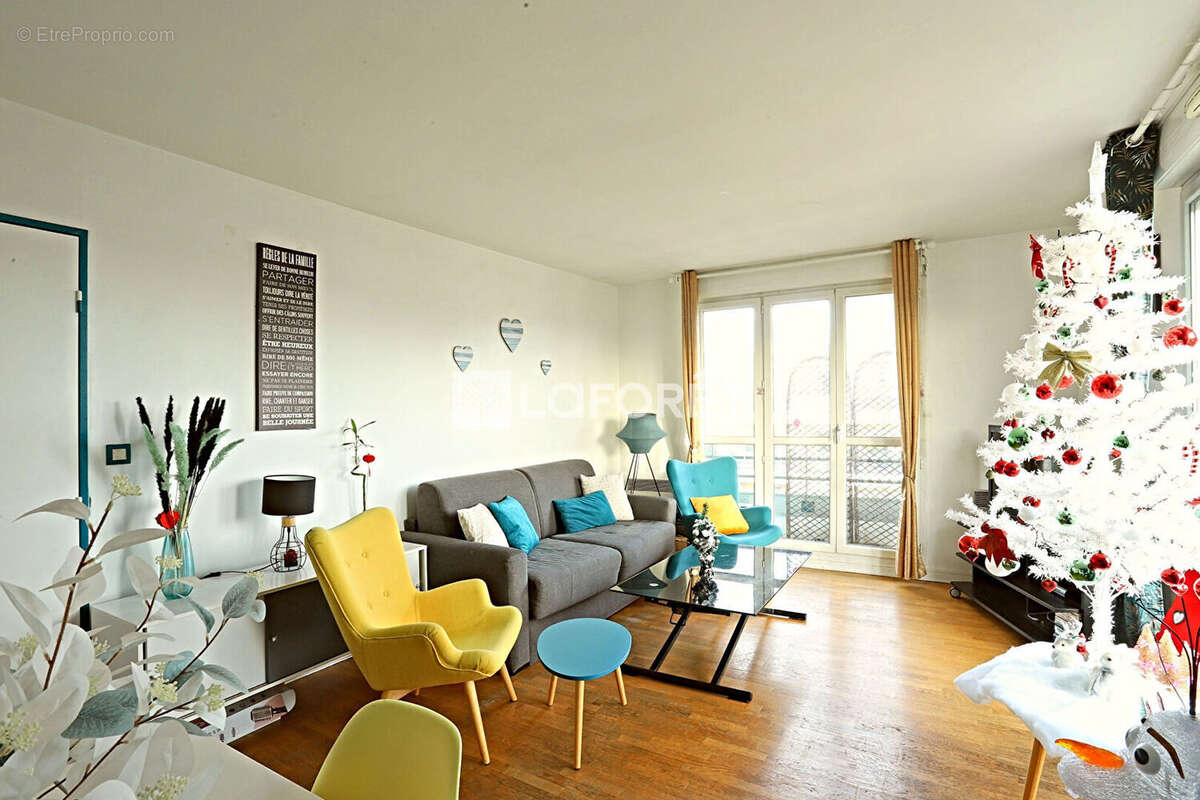 Appartement Montrouge 3 pièces, 2 chambres, balcon , parking et cave. - photo 8