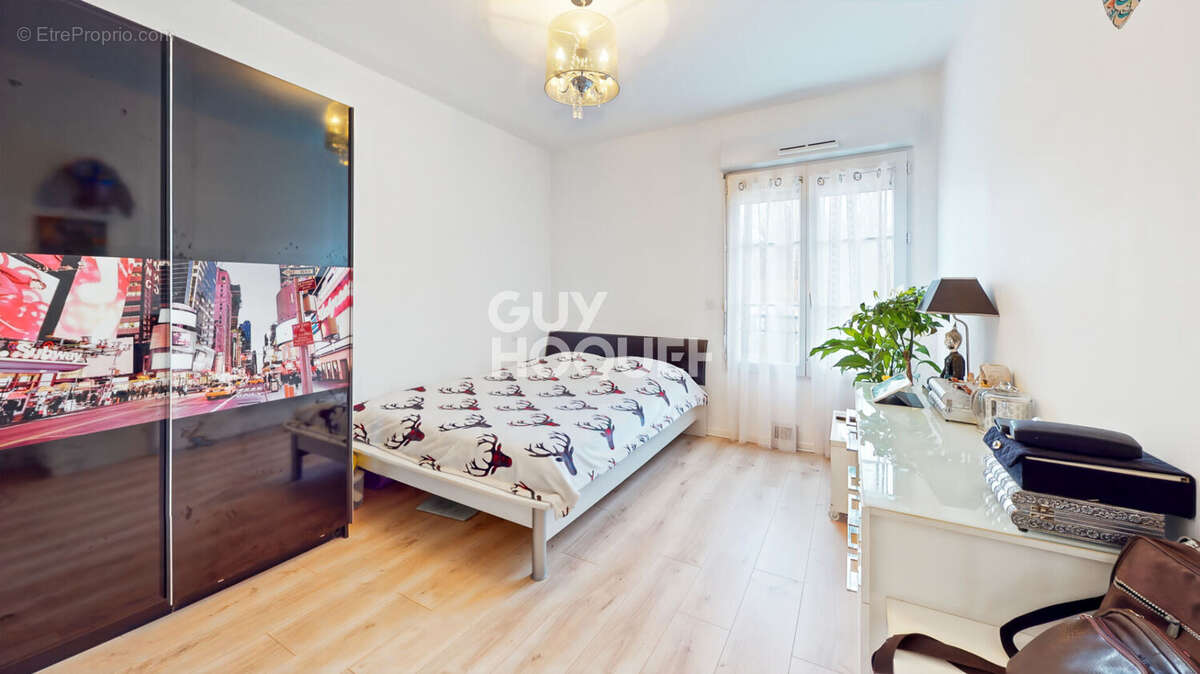 Maison à BAILLY-ROMAINVILLIERS