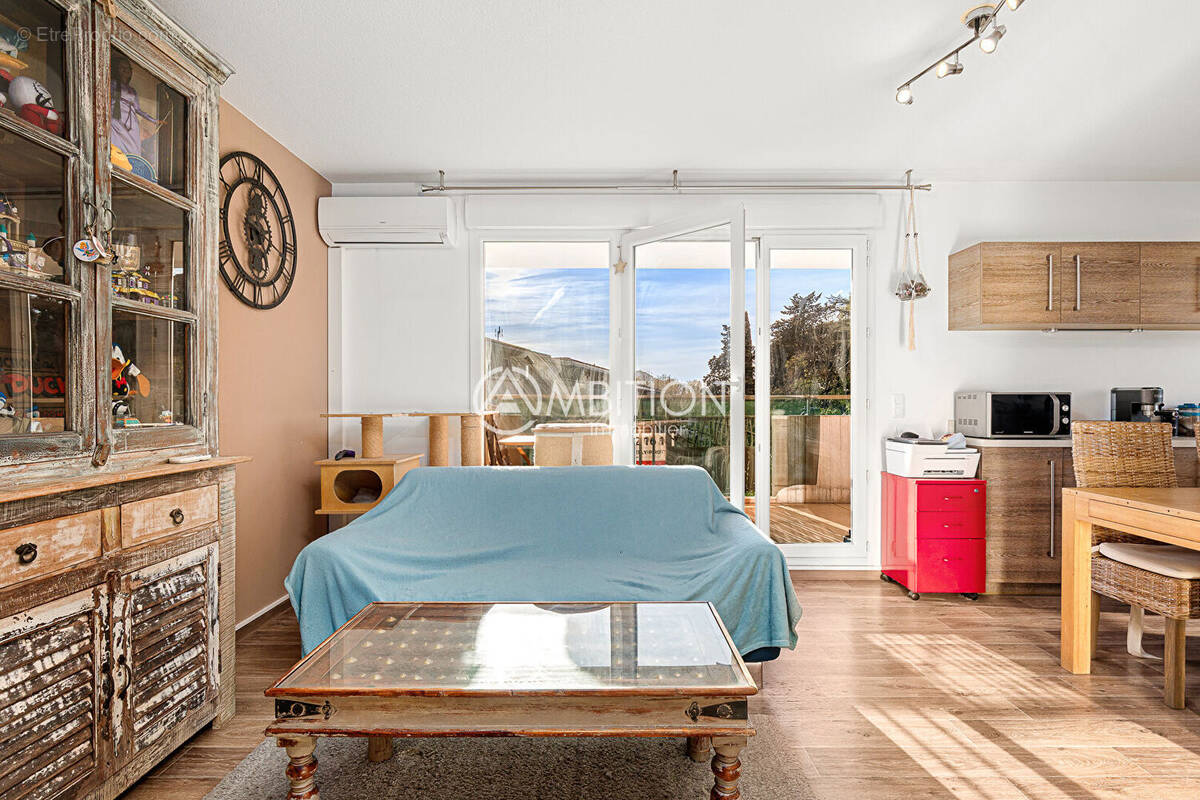 Appartement à PUGET-SUR-ARGENS