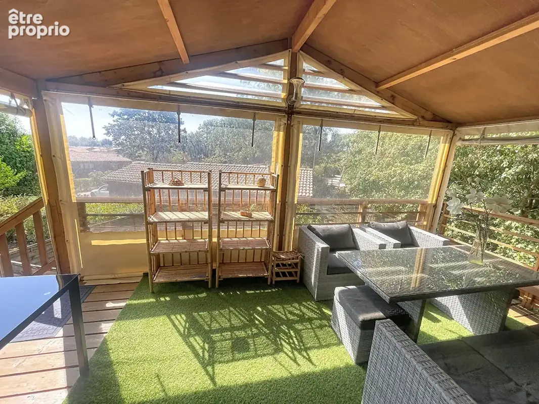 Chalet bois sur pilotis 35 m², terrasse 14m² couverte terrain 559 m² - photo 4