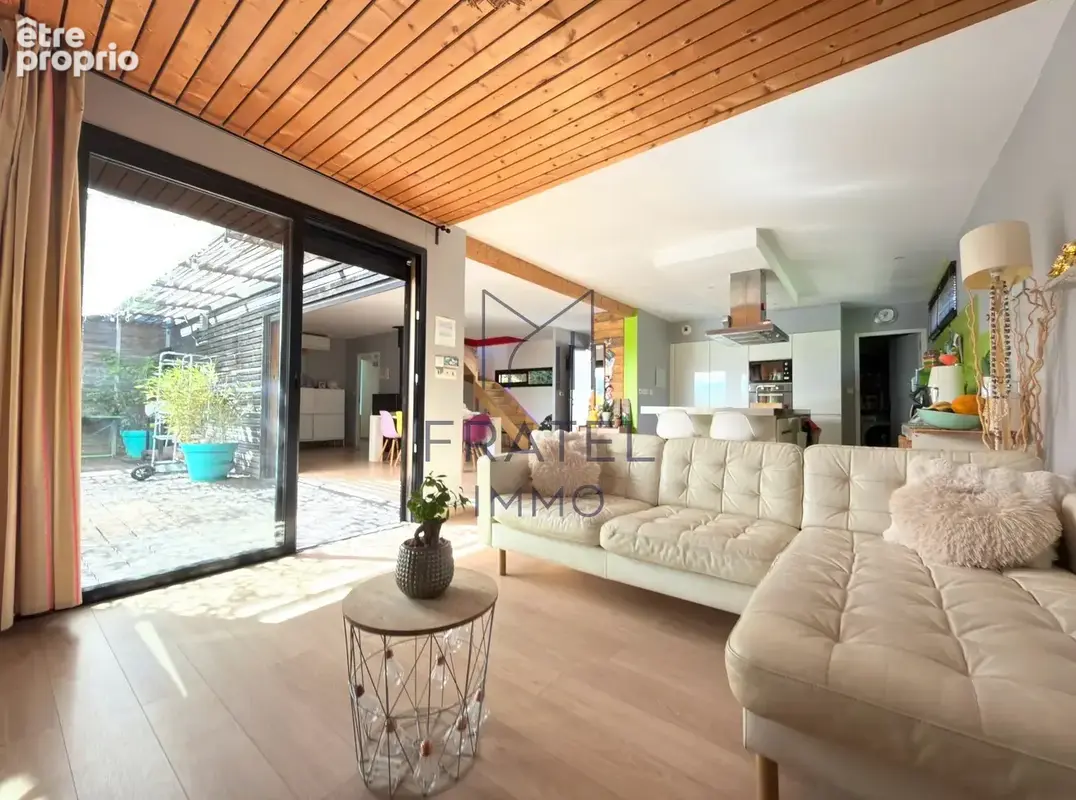 Juvignac   Maison bioclimatique 5 chambres avec piscine et vue golf - photo 2