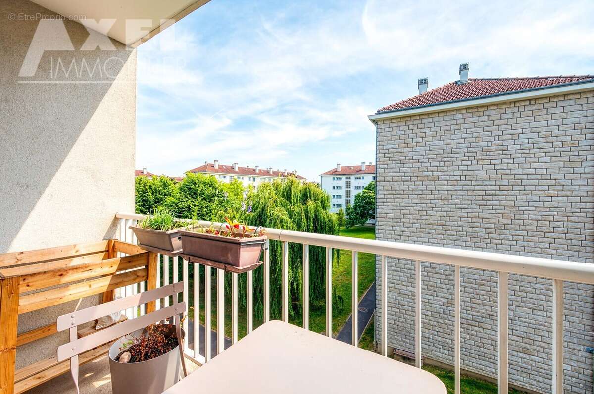 Appartement à BOIS-D'ARCY