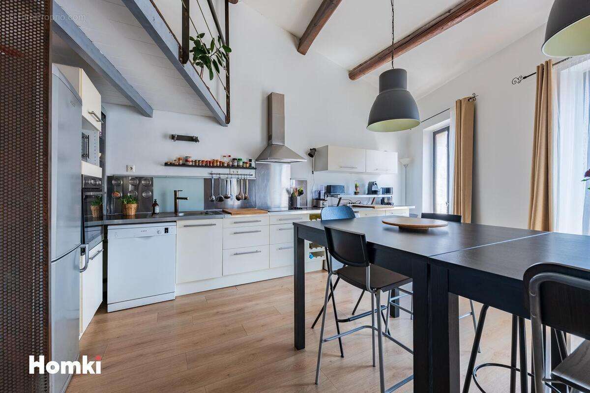 Appartement à MARSEILLE-6E