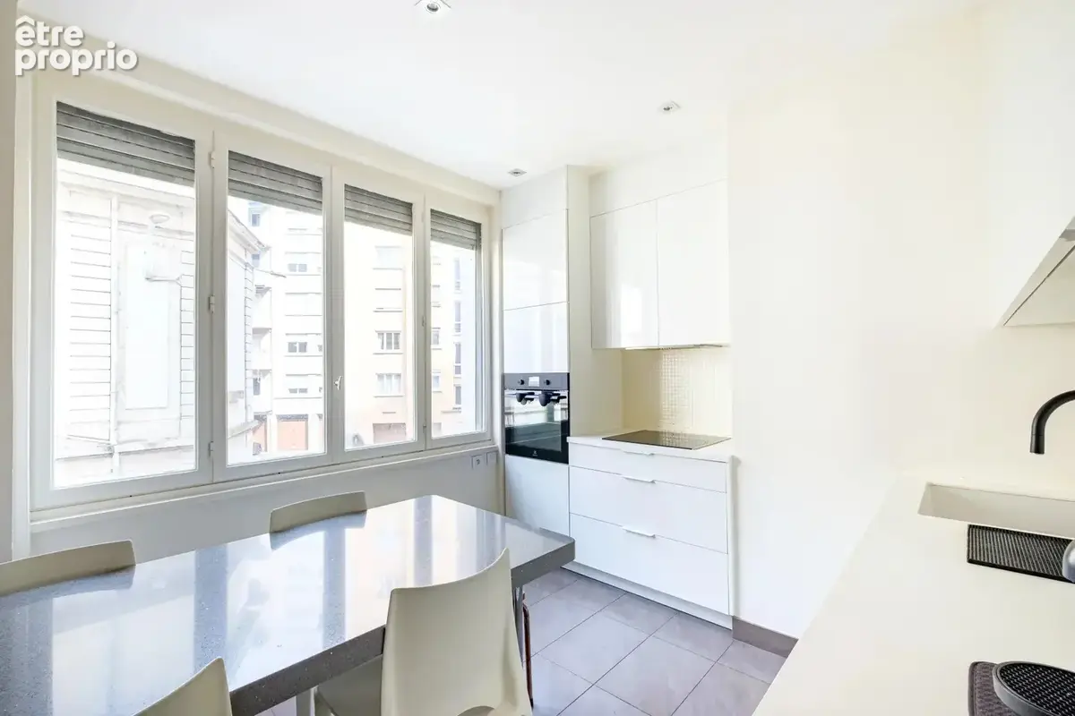 Vente Appartement Lyon(69006) 599 000ï¿œ - photo 4