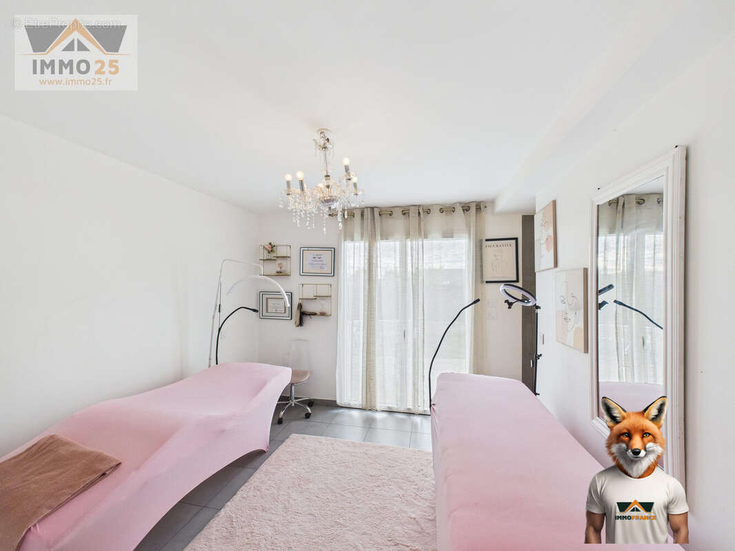 Maison à SERRE-LES-SAPINS