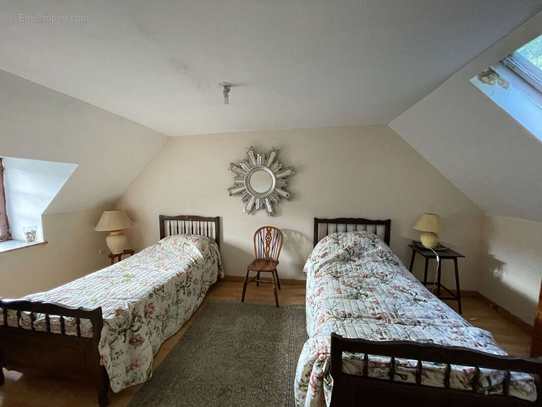 Maison à SAINT-MARTIN-DES-CHAMPS