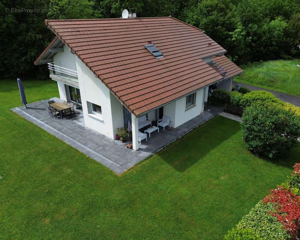 Maison à REIGNIER